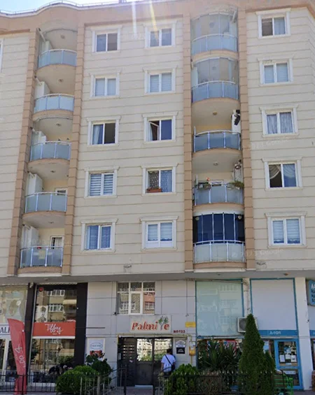 Palmiye Apartmanı